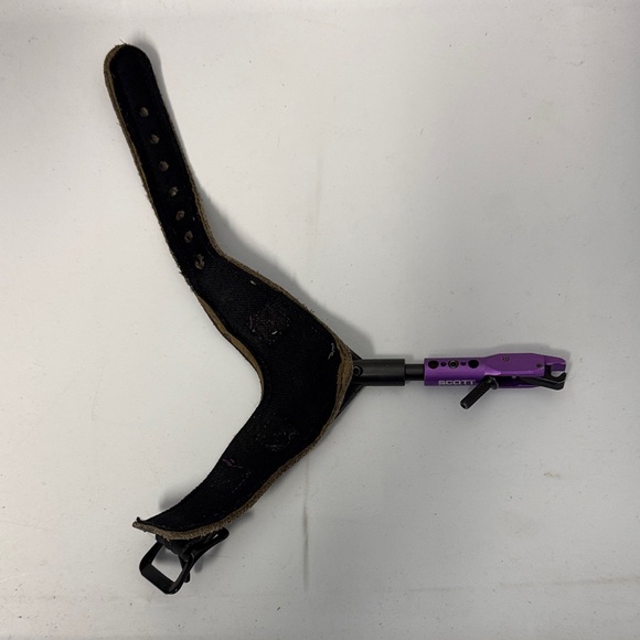 Women’s Scott Fox Archery Wrist Release - Picture 1 of 3